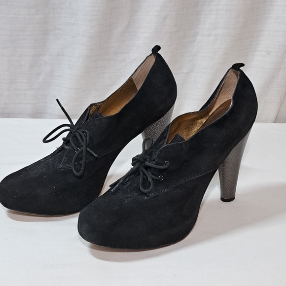 Cynthia Vincent Oxford style Ankle Booties Size 9.5 - Picture 4 of 4